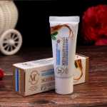 피부 탄력을 강화하는 러시아 NC 인삼 아이 크림의 그림