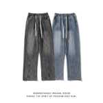 우콩은 상품 아메리칸 스트리트 올드 드로 스트링 신축성있는 허리 청바지 남성 및 여성 조류 느슨한 스트레이트 백 바지를 가지고 있습니다.의 그림