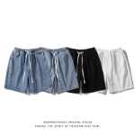 오공은 상품 조류 복고풍 오래된 워싱 데님 반바지 남성 힙합 스트리트 느슨한 신축성있는 허리 수백 바지를 가지고 있습니다.의 그림