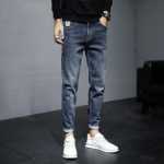 남성 청바지 여름 조수 탄성 슬림 작은 발 캐주얼 남성 모델 긴 남성 바지 봄과 가을 모델 소년 세탁의 그림