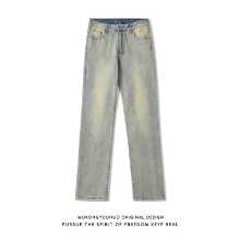 오공은 미국 하이 스트리트에서 오래된 스트레이트 청바지를 입고 조수 복고풍 느슨한 백 캐주얼 바지를 가지고 있습니다.의 그림