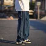 홍콩 차이 문학 남성 와이드 다리 작업복 청바지 가을 느슨한 일본 복고풍 빈티지 바이브 트렌드 스트레이트 캐주얼 바지의 그림