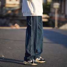 홍콩 차이 문학 남성 와이드 다리 작업복 청바지 가을 느슨한 일본 복고풍 빈티지 바이브 트렌드 스트레이트 캐주얼 바지의 그림