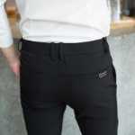 남성 캐주얼 레깅스 바지의 그림