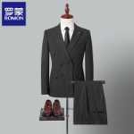 정장 3 피스의 그림