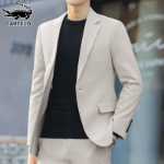 남성 캐주얼 슬림 블랙 정장의 그림