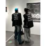 호지 백 레터 프린트 디자인 숄더 패드 정장 남성 정장 재킷 루즈 캐주얼 다재다능한 트렌드의 한국 버전의 그림