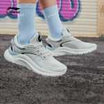 리닝 캐주얼 신발 남성 신발 2022 새로운 플로우 클라우드 신발 남성 패션 클래식 블랙 남성 로우 탑 운동화의 그림