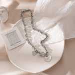 티타늄 스틸 컬러 목걸이의 그림