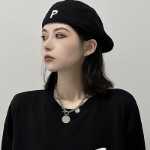 티타늄 스틸 컬러 목걸이의 그림