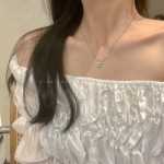 지르코니아 목걸이의 그림