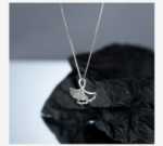 은행잎 목걸리의 그림