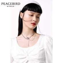 새 꽃 목걸이 액세서리의 그림