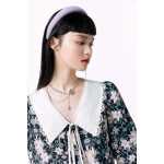 새 꽃 목걸이 액세서리의 그림