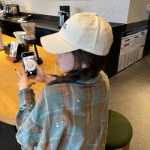 선 스크린 챙 야구 모자의 그림