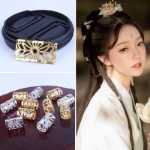 고대 의상 헤어 액세서리 풀 세트의 그림