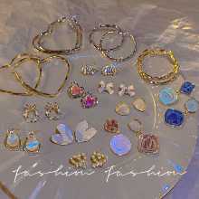 실버 진주 귀걸이의 그림