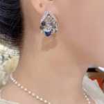 커튼 드림 샤이니 다이아몬드 컬러 지르코니아 귀걸이의 그림