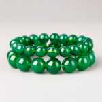 에메랄드 팔찌의 그림