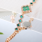 뜨거운 폭발적인 패션 네 잎 클로버 팔찌 쿼츠 시계 시계 캐주얼 백 다섯 잎 클로버 여성 트렌드 손목 시계의 그림