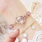 2023 년 넷플릭스 폭발 모델 바다의 심장 방수 여성 시계 라이트 럭셔리 틈새 패션 팔찌 시계 모조 다이아몬드 학생 손목 시계의 그림