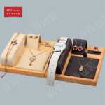 새로운 단단한 나무 주얼리 시계 팔찌 펜던트 디스플레이 소품 귀걸이 반지 다기능 주얼리 세트 4 세트의 그림
