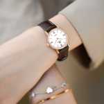 천왕 심플 패션 컴팩트 기질 커플 시계 트렌드 절묘한 선물 가벼운 고급 브랜드 여성용 석영 여성용 시계의 그림