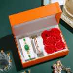 같은 모델 2022 새로운 고급 주얼리 버클 시계 여성용 팔찌 손목 시계 핸드 세팅 옥 모델 흔들기의 그림