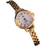 손예진 같은 로즈몬트 시계 여성 로즈몬트 탄생석 탄생 빈티지 스몰 골드 시계 라운드 디스크 컬러 다이아몬드의 그림