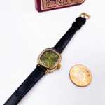 빈티지 상하이 주얼리 플라워 스퀘어 설탕 금도금 학생 벨트 백 로마 숙녀 간단한 문학적 작은 금 시계의 그림