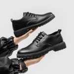 가죽 남성 캐주얼 신발의 그림