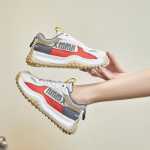 여성용 미끄럼 방지 충격 흡수 키 높이 신발의 그림