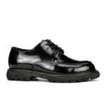 남성용 가죽 신발의 그림