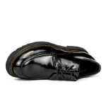 남성용 가죽 신발의 그림