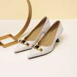 레드 드래곤 플라이 하이힐 여성 봄과 가을 모델 낮은 신발 여성 통근 포인트 파인 힐 가죽 정장 신발 WTB11183의 그림