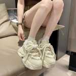 숙녀 운동화의 그림