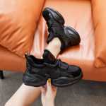 키 높이 신발의 그림