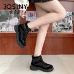 여성 스포츠 마틴 부츠의 그림