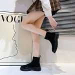 신축성 하이 탑 신발의 그림