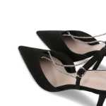 봄 새로운 숙녀 체인 포인트 하이힐 샌들 전문 작업 신발 인터뷰 공식 여름 새틴 싱글 슈즈의 그림