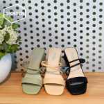 여성 신발 레이스 업 슬리퍼 샌들의 그림