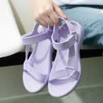 여성 스포츠 샌들 비치 슈즈의 그림