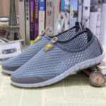 베이징 천 신발 / 여성 메쉬 캐주얼 스포츠 신발의 그림