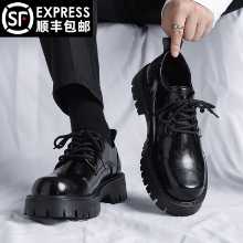 가죽 신발 남성 비즈니스 신발의 그림