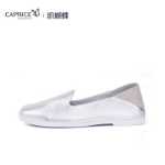 사슴 가죽 투웨어 캐주얼 신발의 그림