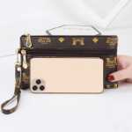 패션 여성 클러치 백의 그림