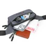 남성과 여성용 다기능 대용량 방수  지갑의 그림