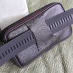 가죽 휴대폰 가방의 그림