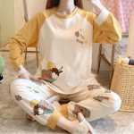 모유 수유 출산 임산부 잠옷의 그림