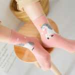 임산부 양말의 그림